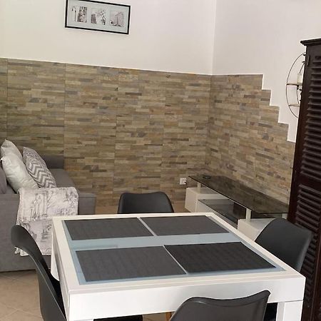 Villa Serenice - F2 Au Calme, Climatise, Wifi Et Parking Gratuit Exterior foto